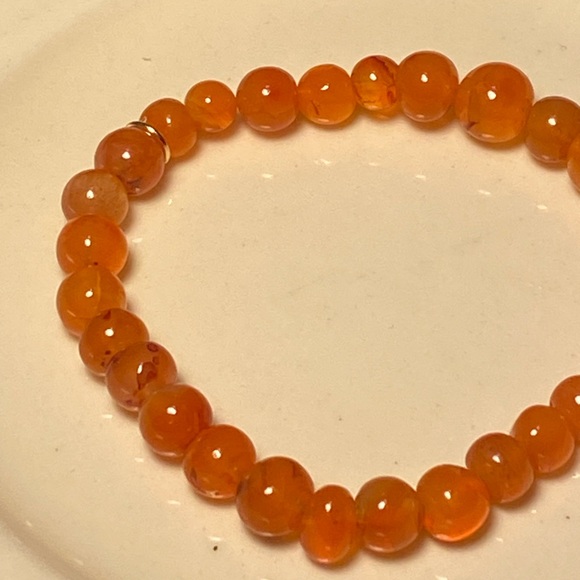 Unisex rare orange agate stretch elastic bracelet. - Picture 2 of 6